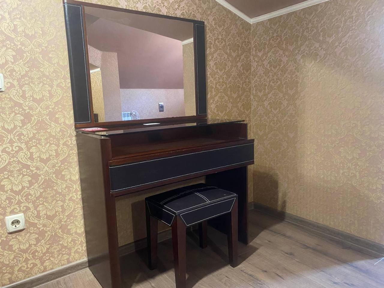 Valencia Hotel Odessa Exteriör bild